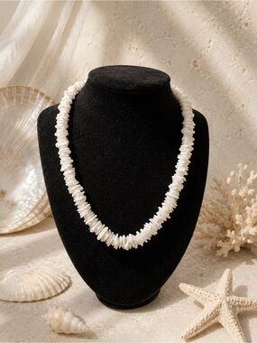 Vintage Shell necklace